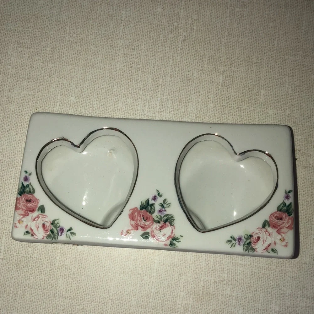 Double Hearts Floral Photo Picture Frame Vintage With‎ Gold color Edging